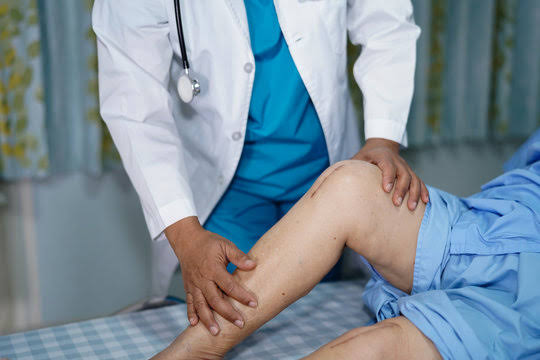 Knee Hip Replacement Surgeon In Nerul,Seawoods,Navi Mumbai